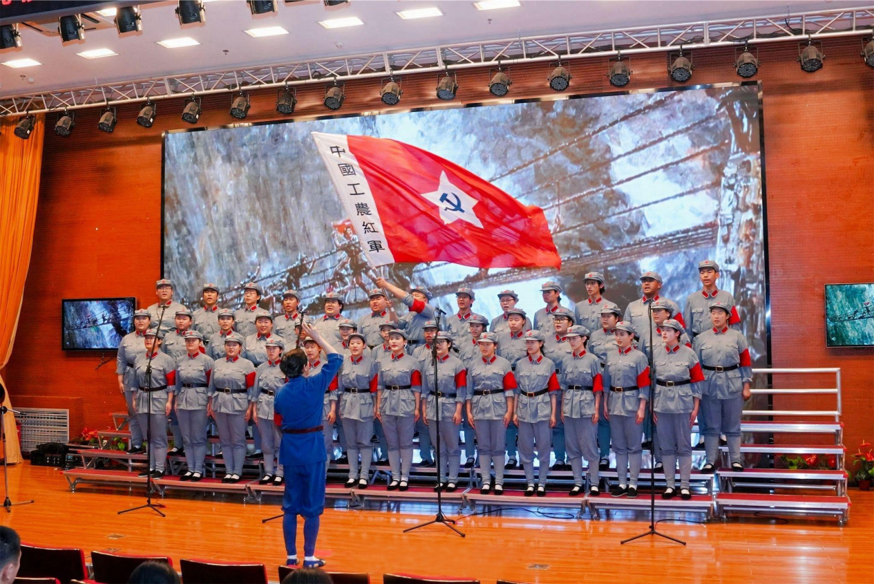 红歌赓续长征魂 思政育人结硕果｜学院合唱团勇夺全市技工院校学...